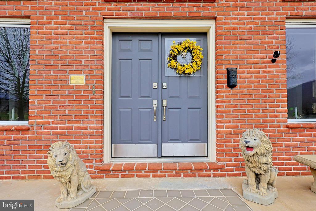 Residential in RAWLINGS 5