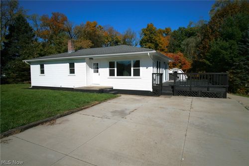 2689 Heckman Rd, Green, OH, 44685-8747 | Card Image