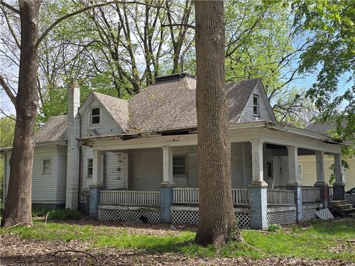 202 S College St, Blue Mound, IL, 62513-9707 | Card Image