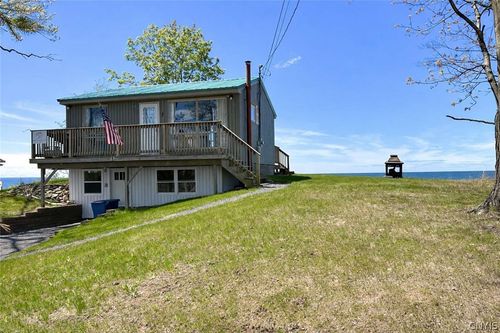 43 N Rainbow Shores Rd, Pulaski, NY, 13142-2242 | Card Image