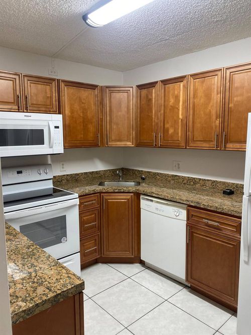b1-4709 Sable Pine Cir, West Palm Beach, FL, 33417-2796 | Card Image