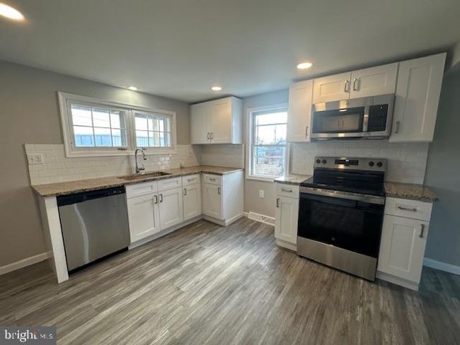 13 Vale Dr, House other with 4 bedrooms, 1 bathrooms and null parking in BOYERTOWN PA | Image 4