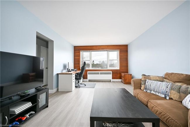 11 - 2418 New St, House attached with 2 bedrooms, 1 bathrooms and 1 parking in Burlington ON | Image 6