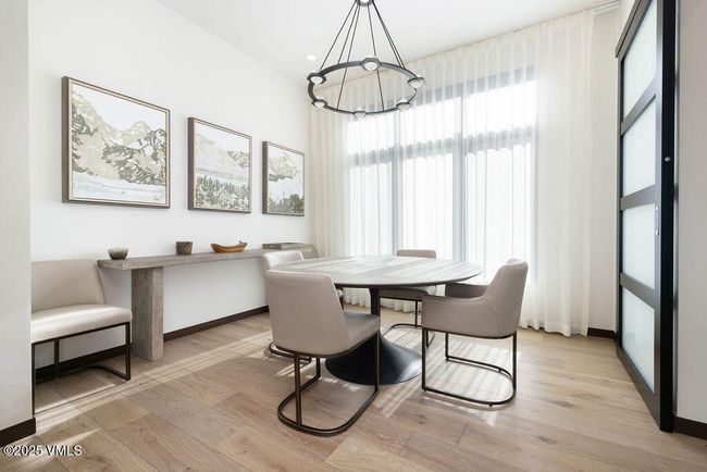 Dining Area | Image 5