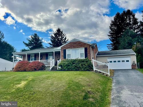 3 Vista Drive, NEW CUMBERLAND, PA, 17070 | Card Image