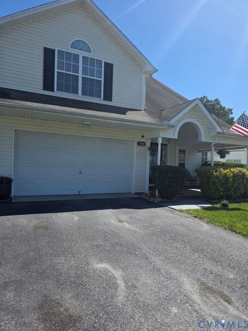3708 Paul Karnes Dr, Hopewell, VA, 23860-5362 | Card Image