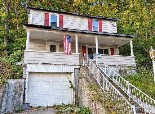 887 Wood Street, Follansbee, WV, 26037 | Card Image