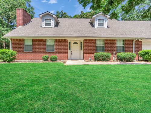 1928 Greentree Dr, Huntsville, TX, 77340 | Card Image