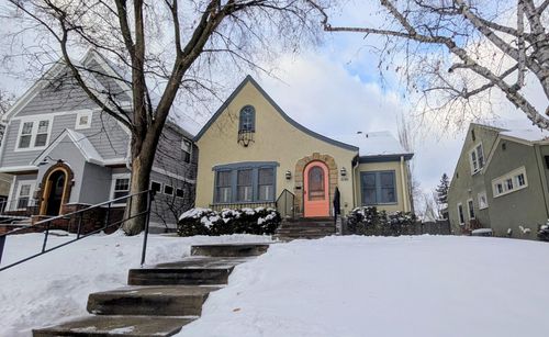 5240 Ewing Ave S, Minneapolis, MN, 55410-2009 | Card Image