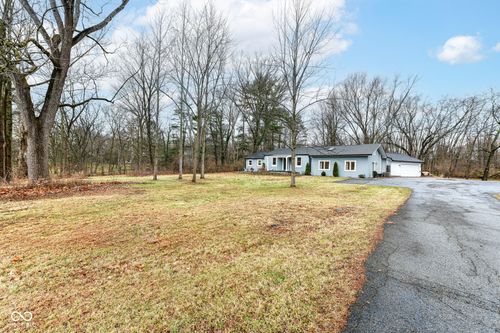 7260 93rd St, Zionsville, IN, 46077-9100 | Card Image
