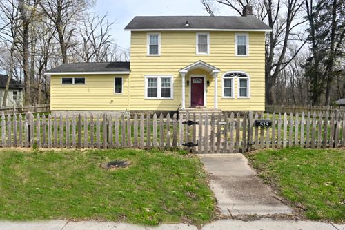 525 S Calumet Rd, Chesterton, IN, 46304-3216 | Card Image