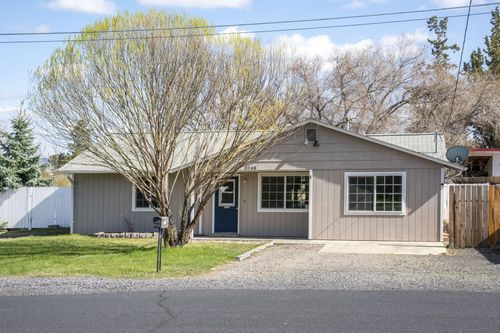 3044 Sw Meadow Ln, Redmond, OR, 97756-8887 | Card Image