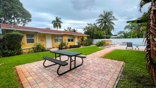 8-1401 Ne 15th Street, Fort Lauderdale, FL, 33304 | Card Image