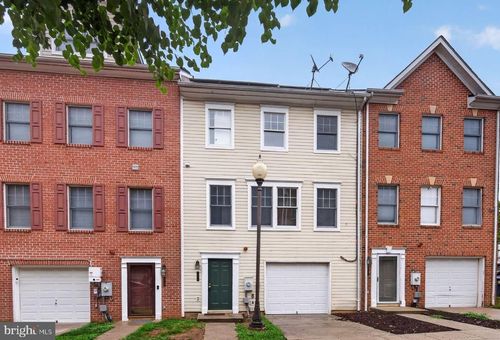 843 Marjorie Ct Se, WASHINGTON, DC, 20032-6018 | Card Image