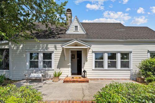 145 Bay Ave, Apalachicola, FL, 32320-1966 | Card Image