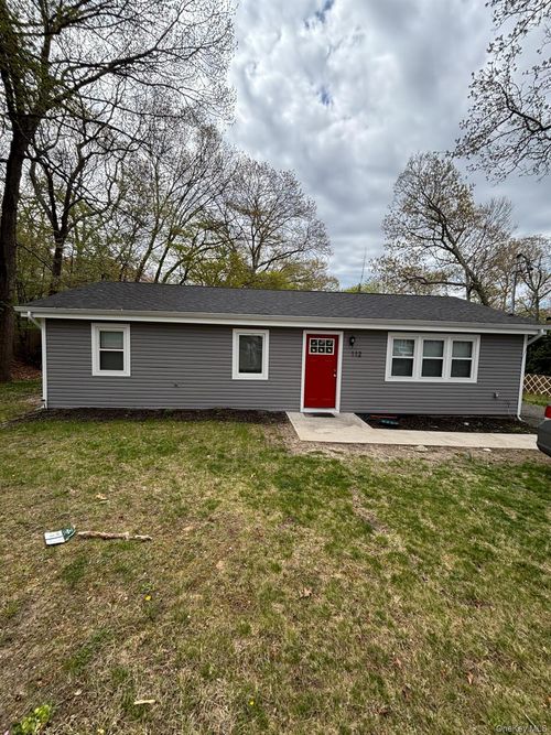 112 Maple Ln, Medford, NY, 11763-1034 | Card Image