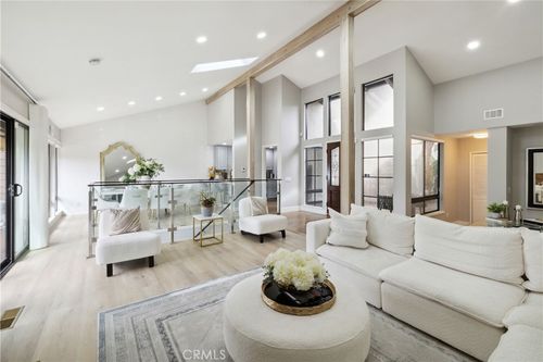 62-25 Palos, Irvine, CA, 92612-2611 | Card Image