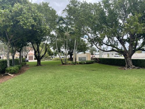 8835 S Isles Cir, Tamarac, FL, 33321-4439 | Card Image