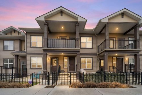 8 Evanscrest Gdns Nw, Calgary, AB, T3P0S1 | Card Image