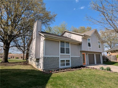 1900 Se 6th Ter, Lee's Summit, MO, 64063-1011 | Card Image