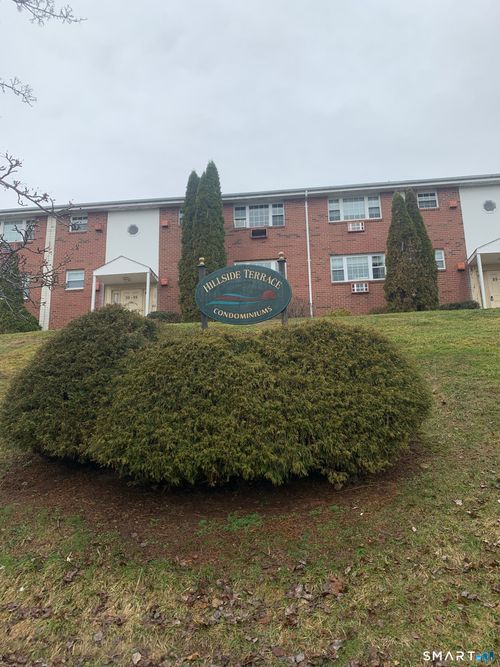 93-93 Sigwin Dr, Wallingford, CT, 06492-4846 | Card Image