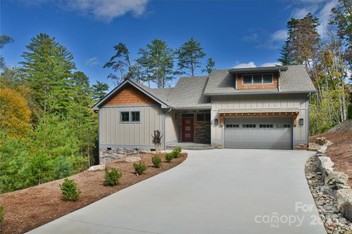 48 Crossings Cir, Fairview, NC, 28730-5511 | Card Image