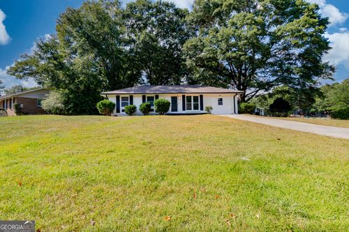 7064 Eunice Dr, Riverdale, GA, 30274-3152 | Card Image