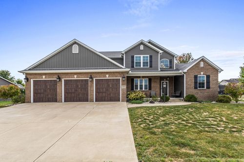 201 Weldon Springs Rd, Monticello, IL, 61856-8328 | Card Image