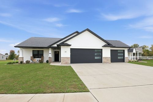 624 Rock Point Rd, Colona, IL, 61241-8640 | Card Image