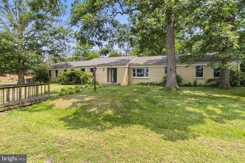 112 Westwood Cir, Winchester, VA, 22602-4461 | Card Image