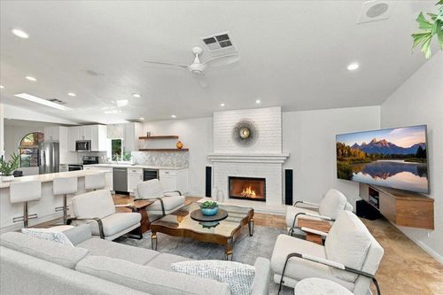 54205 Avenida Vallejo, La Quinta, CA, 92253-6615 | Card Image