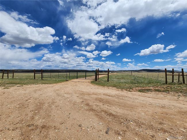 2400 Fourmile Creek Rd, House other with 2 bedrooms, 1 bathrooms and 1 parking in HARTSEL CO | Image 37
