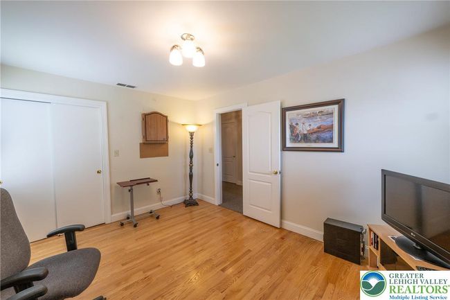 233 Pershing Blvd, Home with 0 bedrooms, 0 bathrooms and 6 parking in Whitehall PA | Image 12