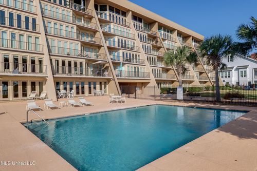 apt-501-520 Beach Blvd, Biloxi, MS, 39530-4468 | Card Image