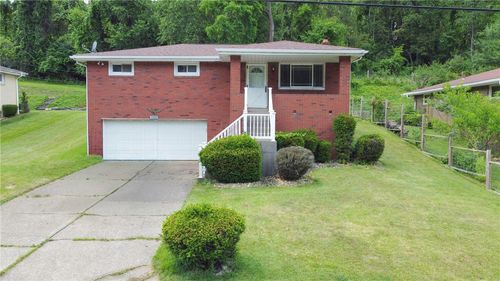 4684 Bowes Ave, West Mifflin, PA, 15122-1902 | Card Image