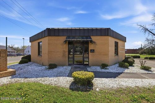 107 E Vernon Ave, Kinston, NC, 28501-4343 | Card Image