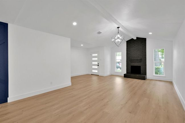 5015 Monteith Dr, House other with 3 bedrooms, 2 bathrooms and 2 parking in Spring TX | Image 11