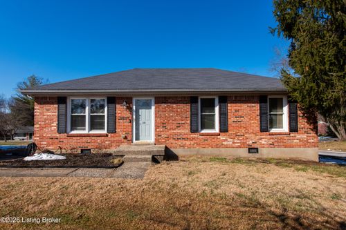 10 Cove Rd, Shelbyville, KY, 40065-7928 | Card Image