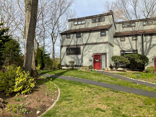 a-22 Harbour Vlg, Branford, CT, 06405-4449 | Card Image