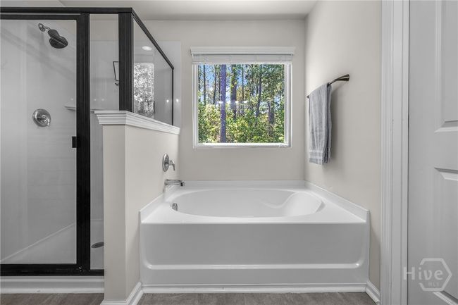Primary Bathroom | Image 27