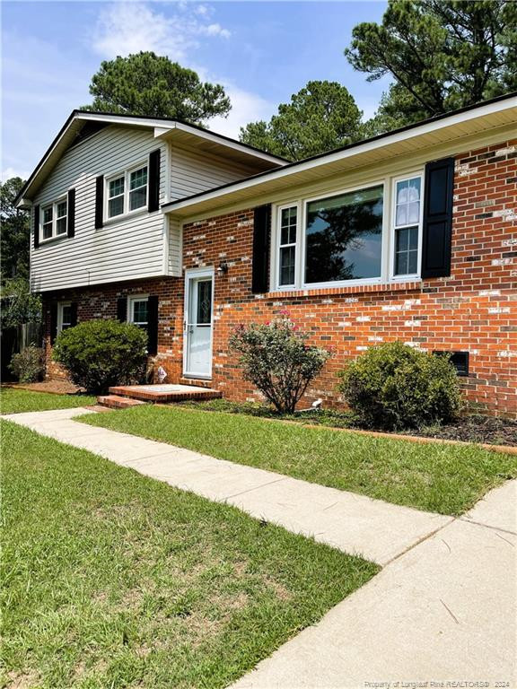 Wolfpoint Dr, Fayetteville, NC 28311