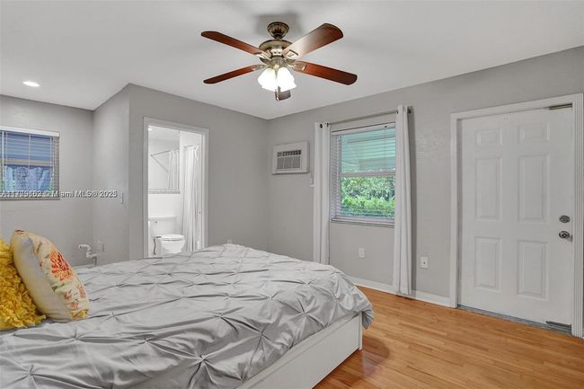 2462 Sw 22 Nd Ter, House other with 3 bedrooms, 2 bathrooms and null parking in Miami FL | Image 17