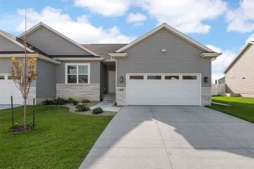 1942 Bowstring Dr, Marion, IA, 52302-8154 | Card Image