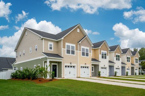 121 Kirkland St, Goose Creek, SC, 29445-3651 | Card Image