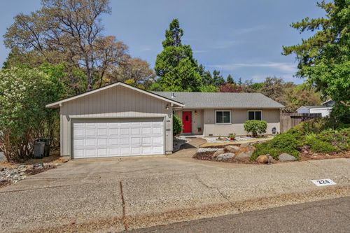 224 Katherine Way, Auburn, CA, 95603 | Card Image