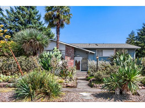 7025 Sw Hoodview Pl, Beaverton, OR, 97008-8817 | Card Image