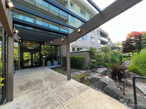 apt-107-511 100th Ave Ne, Bellevue, WA, 98004-4937 | Card Image
