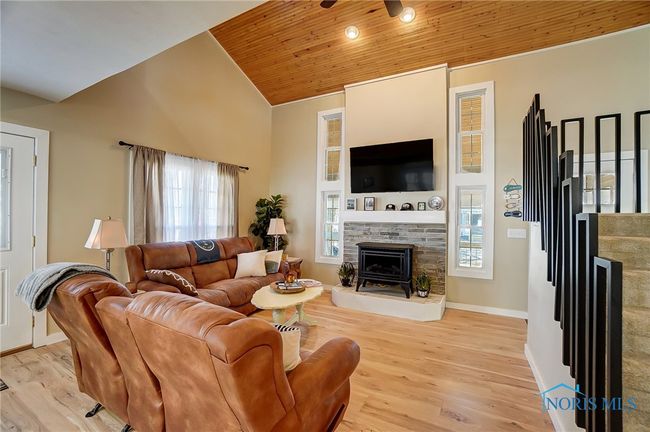 7371 West St, House other with 3 bedrooms, 3 bathrooms and null parking in Russells Point OH | Image 10