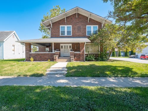 11 S Main St, Brooklyn, IN, 46111-9705 | Card Image