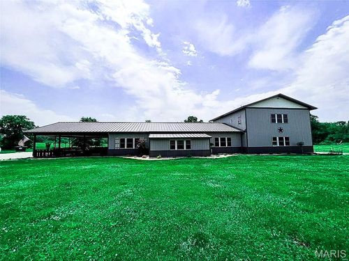 6038 Mccarty Rd, Kinmundy, IL, 62854-2008 | Card Image